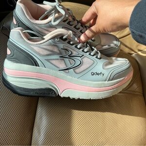 gdefy Women's Chunky Platform Sneakers in Light Gray & Pink